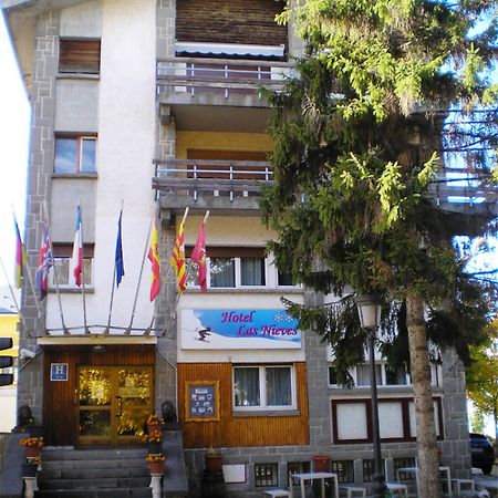 Auto Check In Hotel Las Nieves Jaca Eksteriør bilde
